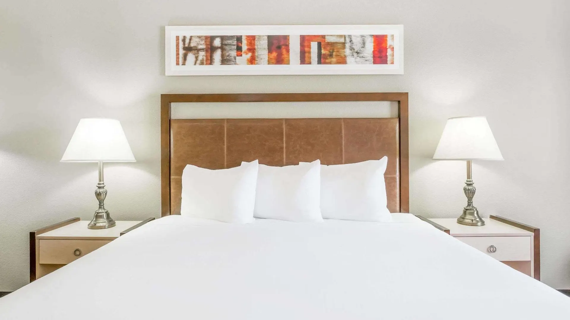 Hawthorn Suites Las Vegas Hotel