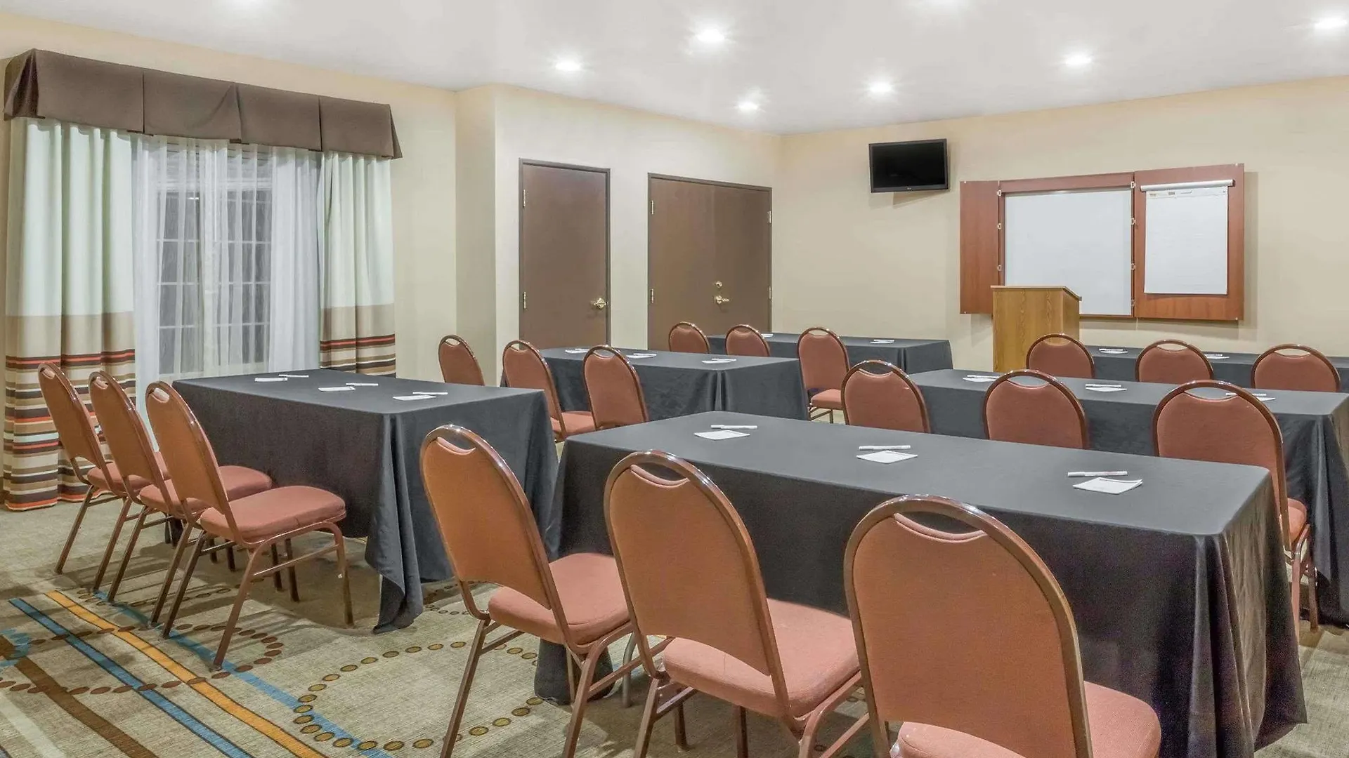 Hawthorn Suites Las Vegas 3*,